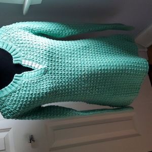 Old Navy knit pullon sweater. Size L. Green.